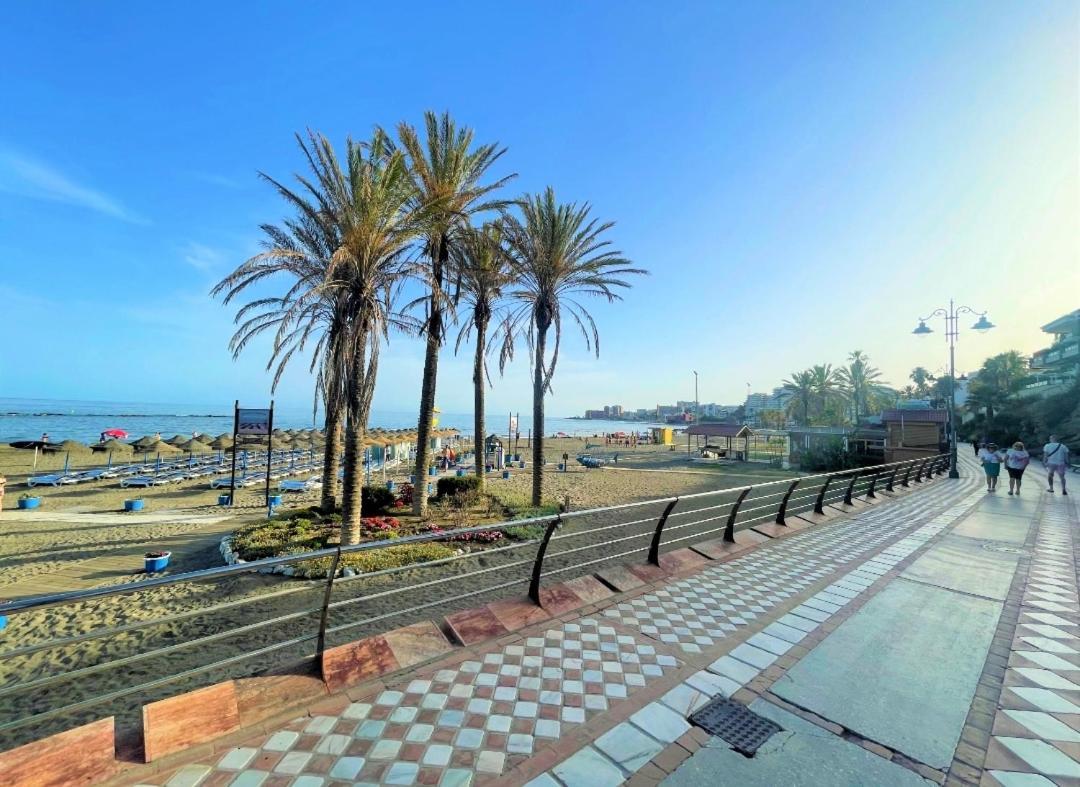 El Estudio De La Playa Benalbeach 317 Terraza Vistas Al Mar Benalmádena Buitenkant foto