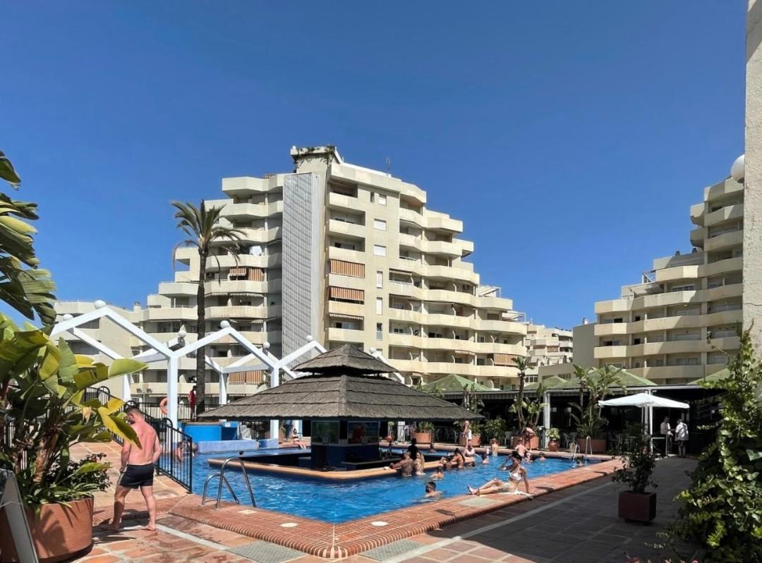 El Estudio De La Playa Benalbeach 317 Terraza Vistas Al Mar Benalmádena Buitenkant foto